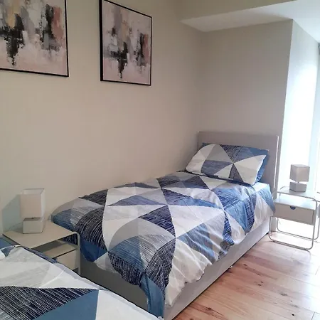 Hill Street Apartment,cloghan *